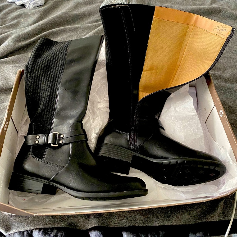Black boots